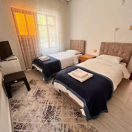 2 Odali Apartment